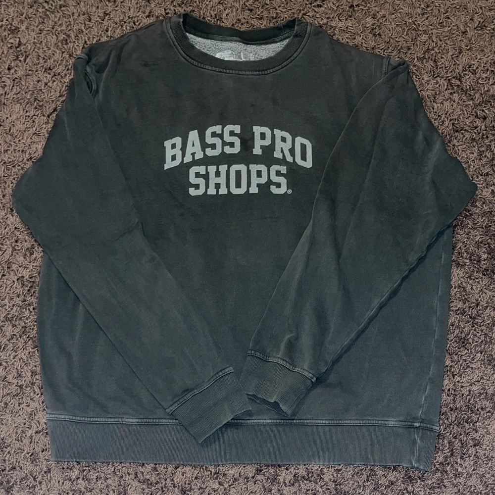 bass pro shop crewneck
